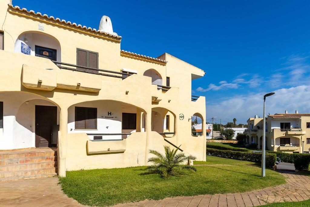 Lovely One Bedroom Apartment In Alvor Buitenkant foto