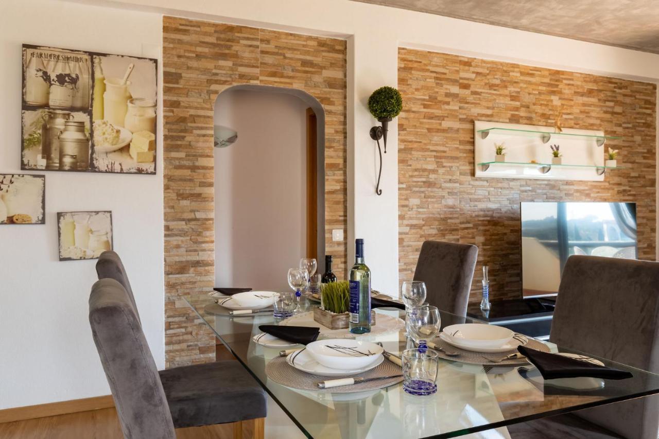 Lovely One Bedroom Apartment In Alvor Buitenkant foto