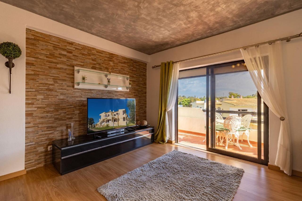 Lovely One Bedroom Apartment In Alvor Buitenkant foto